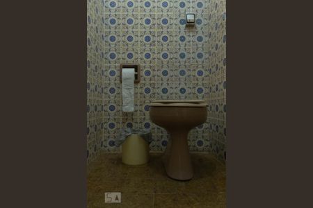 Casa para alugar com 180m², 5 quartos e 2 vagas Casa para alugar com 180m², 5 quartos e 2 vagasLavabo