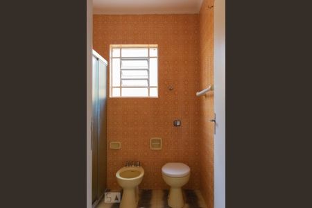 Casa para alugar com 180m², 5 quartos e 2 vagas Casa para alugar com 180m², 5 quartos e 2 vagasBanheiro