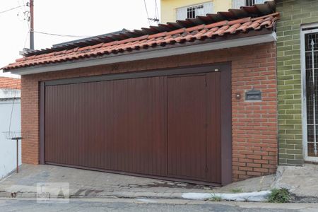 Casa para alugar com 180m², 5 quartos e 2 vagas Casa para alugar com 180m², 5 quartos e 2 vagasFachada