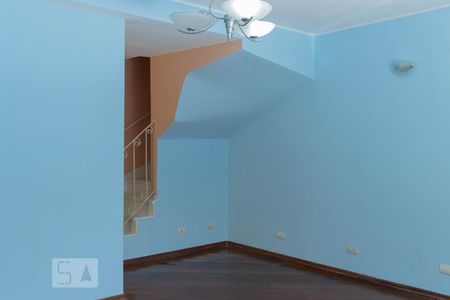 Sala de casa para alugar com 5 quartos, 180m² em Vila Guarani, São Paulo