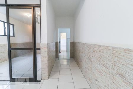 Corredor para Cozinha de casa para alugar com 2 quartos, 55m² em Taquara, Rio de Janeiro