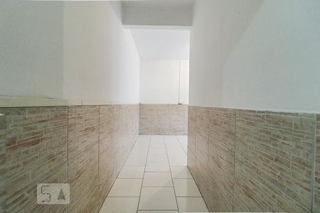 Corredor para Cozinha de casa para alugar com 2 quartos, 55m² em Taquara, Rio de Janeiro