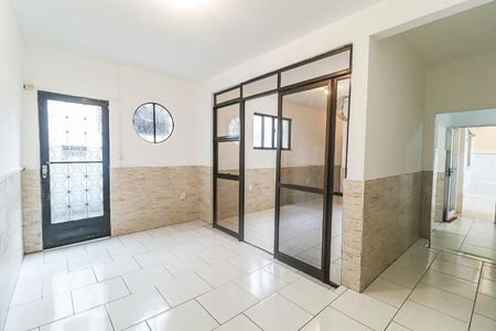 Sala 1 de casa para alugar com 2 quartos, 55m² em Taquara, Rio de Janeiro