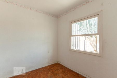 Casa à venda com 340m², 5 quartos e 2 vagasQuarto 01
