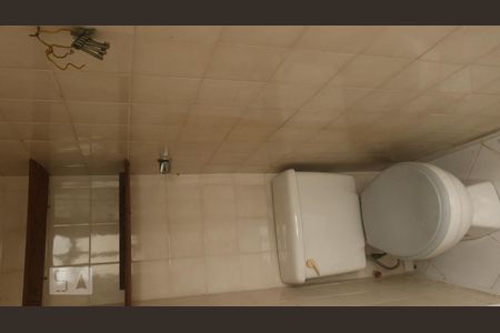 Apartamento à venda com 75m², 2 quartos e 1 vagaDetalhe banheiro area de Serviço