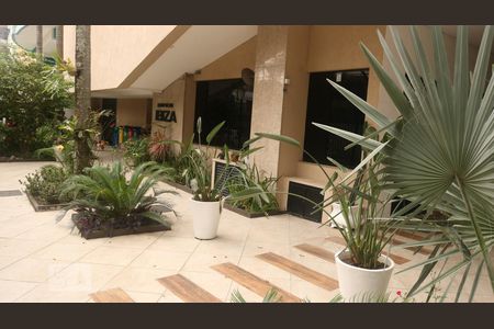 Apartamento à venda com 75m², 2 quartos e 1 vagaFachada