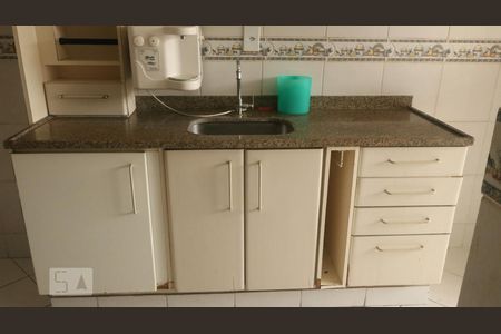 Apartamento à venda com 75m², 2 quartos e 1 vagaCozinha - Torneira