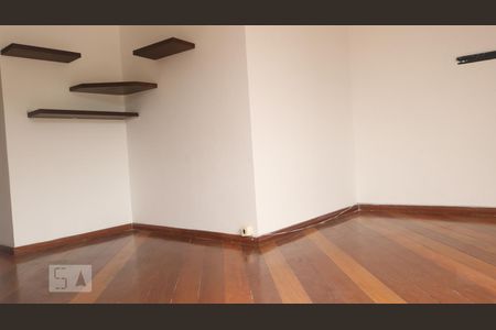 Apartamento para alugar com 75m², 2 quartos e 1 vagaSala