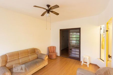 Sala de casa para alugar com 2 quartos, 179m² em Vila Santa Maria, São Paulo