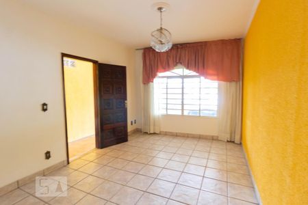 Sala de casa para alugar com 2 quartos, 179m² em Vila Santa Maria, São Paulo