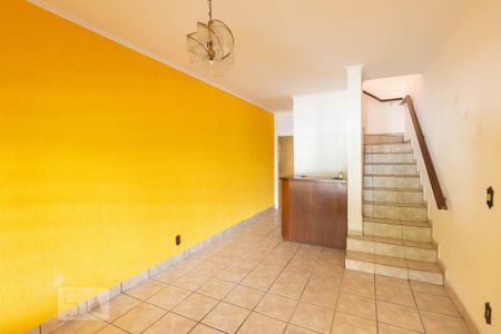 Sala de casa para alugar com 2 quartos, 179m² em Vila Santa Maria, São Paulo
