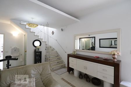 Sala de casa à venda com 4 quartos, 220m² em Jardim Belgica, São Paulo
