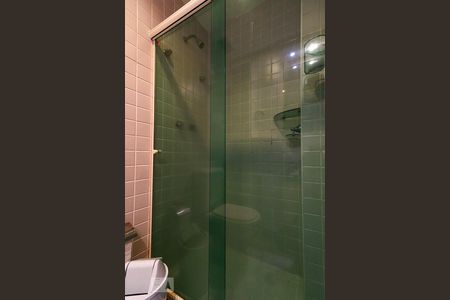 Apartamento à venda com 420m², 5 quartos e 2 vagas Apartamento à venda com 420m², 5 quartos e 2 vagasBanheiro Corredor