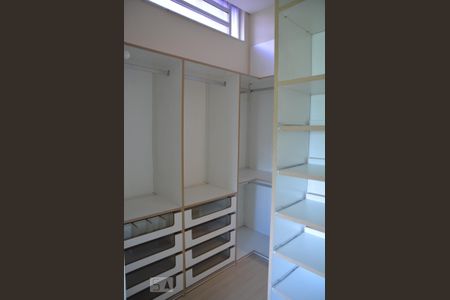 Apartamento à venda com 59m², 2 quartos e 1 vagaCloset Suíte