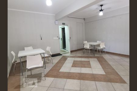Apartamento à venda com 79m², 3 quartos e 2 vagas Apartamento à venda com 79m², 3 quartos e 2 vagasÁrea comum - Salão de festas