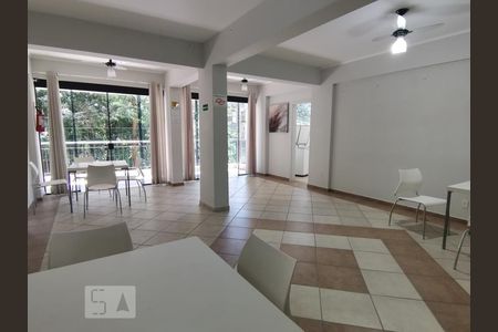 Apartamento à venda com 79m², 3 quartos e 2 vagas Apartamento à venda com 79m², 3 quartos e 2 vagasÁrea comum - Salão de festas