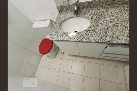 Apartamento à venda com 79m², 3 quartos e 2 vagas Apartamento à venda com 79m², 3 quartos e 2 vagasBanheiro