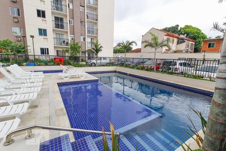 Apartamento à venda com 49m², 2 quartos e sem vagaÁrea comum - Piscina