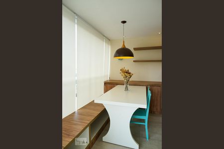 Apartamento para alugar com 62m², 1 quarto e 2 vagasVaranda