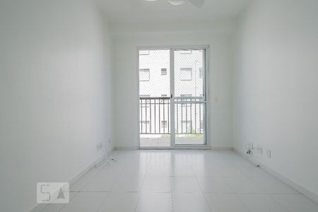 Sala de apartamento para alugar com 2 quartos, 50m² em Jardim Aeroporto, São Paulo