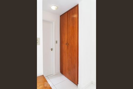 Apartamento para alugar com 71m², 1 quarto e sem vaga Apartamento para alugar com 71m², 1 quarto e sem vagaSala