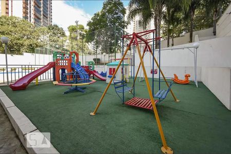 Apartamento para alugar com 70m², 3 quartos e 2 vagasÁrea Comum - Playground