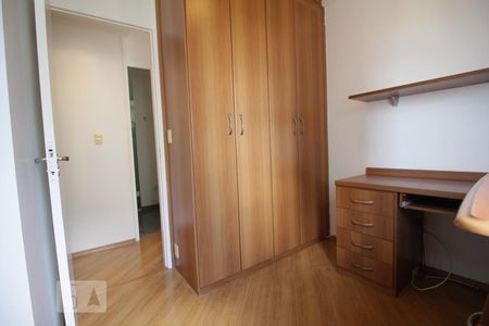 Quarto 1 de apartamento para alugar com 3 quartos, 70m² em Jardim Londrina, São Paulo