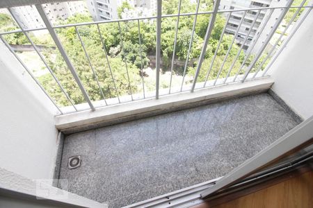Varanda de apartamento para alugar com 3 quartos, 70m² em Jardim Londrina, São Paulo