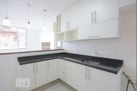 Apartamento à venda com 47m², 2 quartos e 1 vagaCozinha e Área de Serviço