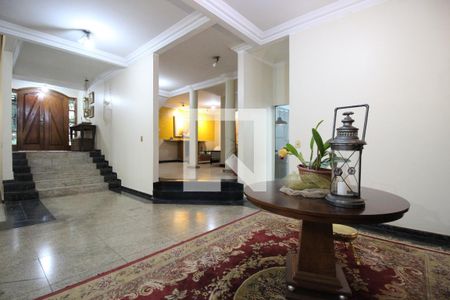 Casa para alugar com 850m², 5 quartos e 4 vagasSala