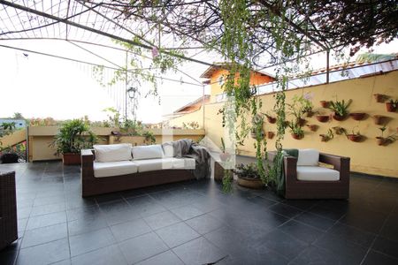 Casa para alugar com 850m², 5 quartos e 4 vagasÁrea externa