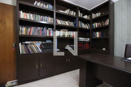 Casa para alugar com 850m², 5 quartos e 4 vagasEscritório