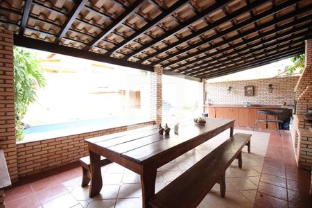 Casa para alugar com 850m², 5 quartos e 4 vagasChurrasqueira