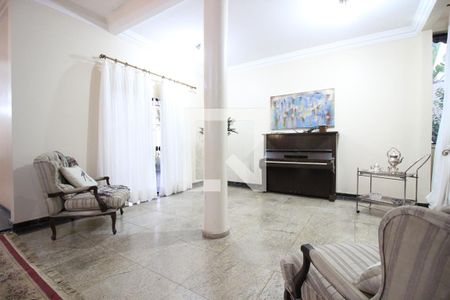 Sala de casa para alugar com 5 quartos, 850m² em Setor Habitacional Samambaia (taguatinga), Brasília