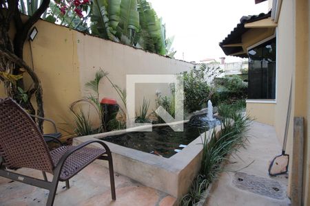 Casa para alugar com 850m², 5 quartos e 4 vagasÁrea externa