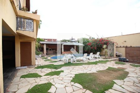 Casa para alugar com 850m², 5 quartos e 4 vagasÁrea externa