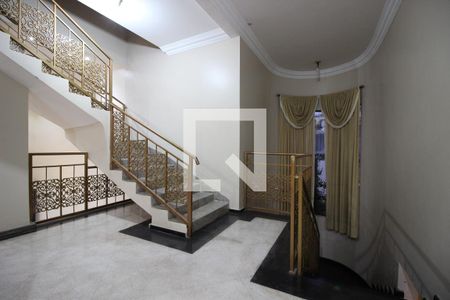 Casa para alugar com 850m², 5 quartos e 4 vagasCorredor