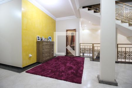 Casa para alugar com 850m², 5 quartos e 4 vagasCorredor