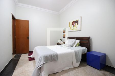 Casa para alugar com 850m², 5 quartos e 4 vagasSuíte 2