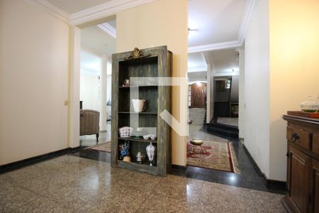 Casa para alugar com 850m², 5 quartos e 4 vagasSala