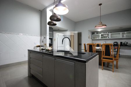 Casa para alugar com 850m², 5 quartos e 4 vagasCozinha