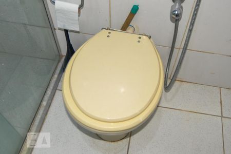 Apartamento à venda com 70m², 3 quartos e sem vagaBanheiro