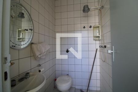 Casa para alugar com 530m², 3 quartos e 13 vagasBanheiro de serviço