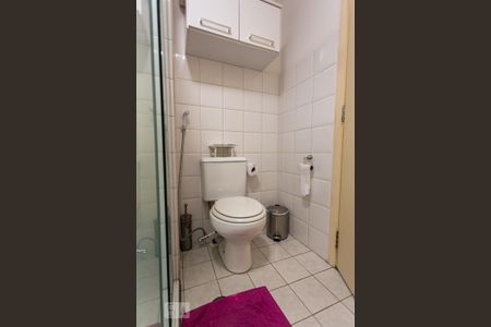 Apartamento à venda com 70m², 2 quartos e 1 vaga Apartamento à venda com 70m², 2 quartos e 1 vagaBanheiro