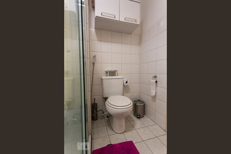 Apartamento à venda com 70m², 2 quartos e 1 vaga Apartamento à venda com 70m², 2 quartos e 1 vagaBanheiro