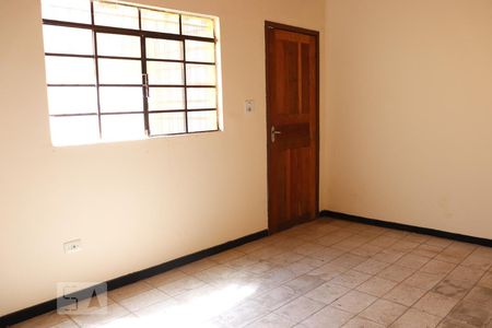 Sala de casa para alugar com 1 quarto, 50m² em Vila Guaraciaba, Santo André