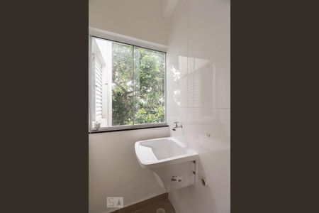 Apartamento à venda com 32m², 1 quarto e sem vagaÁrea de serviço 