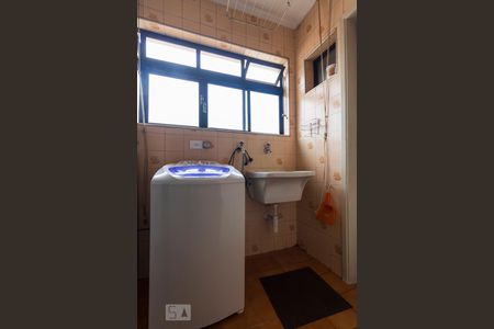 Apartamento à venda com 75m², 3 quartos e 1 vagaÁrea de Serviço