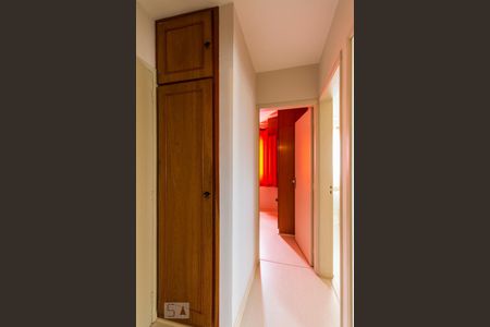 Apartamento à venda com 75m², 3 quartos e 1 vagaCorredor