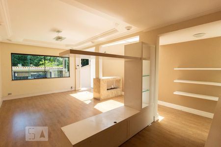 Sala de casa à venda com 3 quartos, 350m² em Parque Sao Domingos, São Paulo